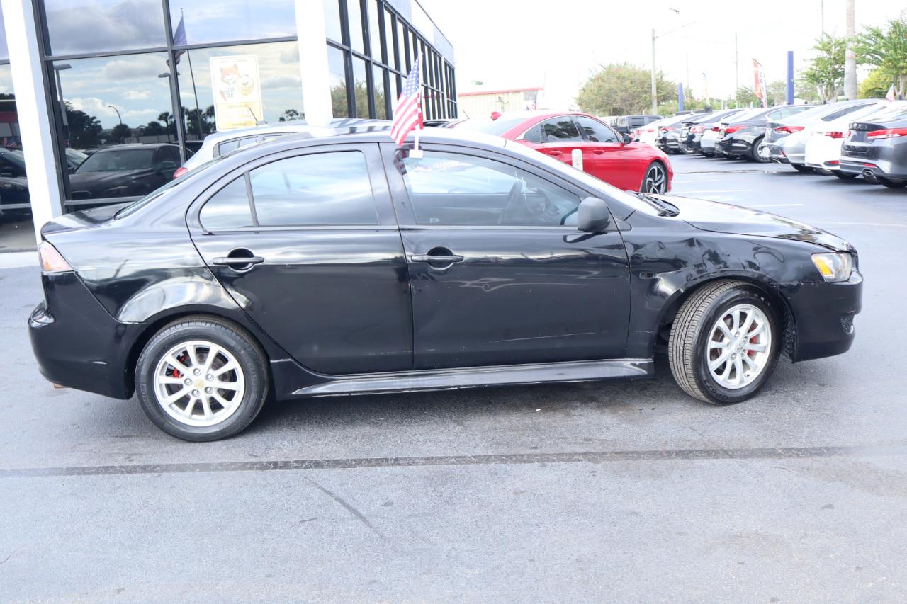 Mitsubishi Lancer 4dr Sdn Man ES FWD 2011