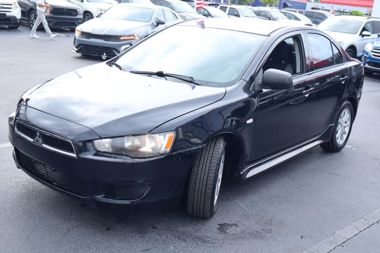 Mitsubishi Lancer 4dr Sdn Man ES FWD 2011