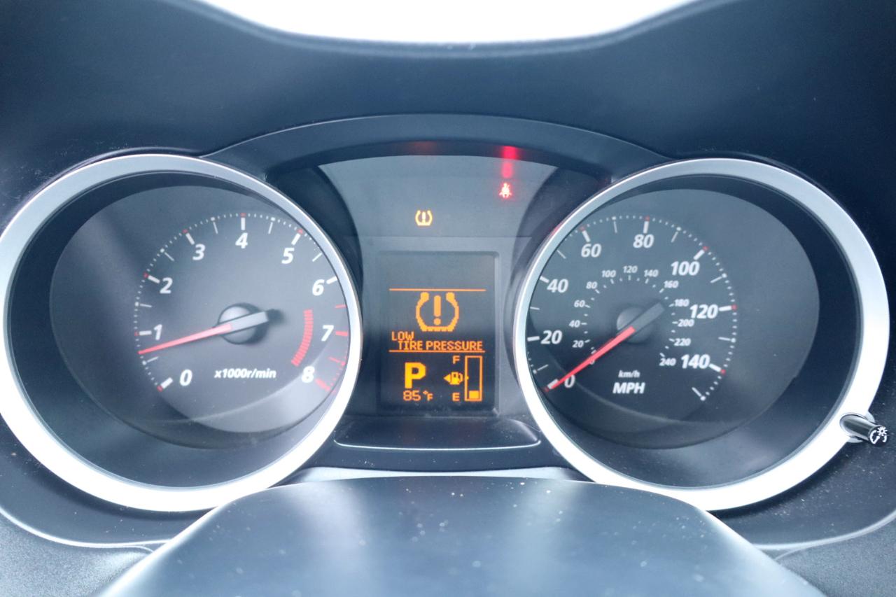 Mitsubishi Lancer 4dr Sdn Man ES FWD 2011