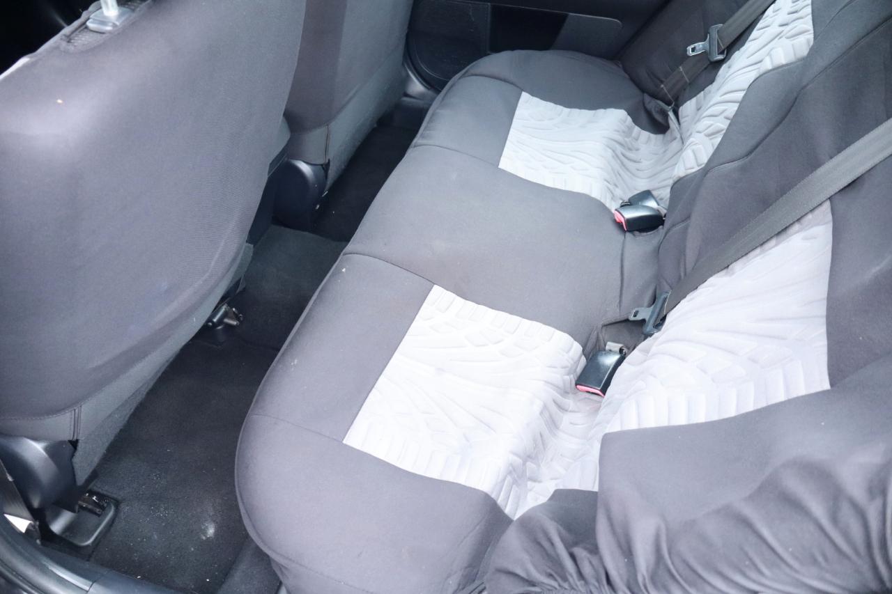Mitsubishi Lancer 4dr Sdn Man ES FWD 2011