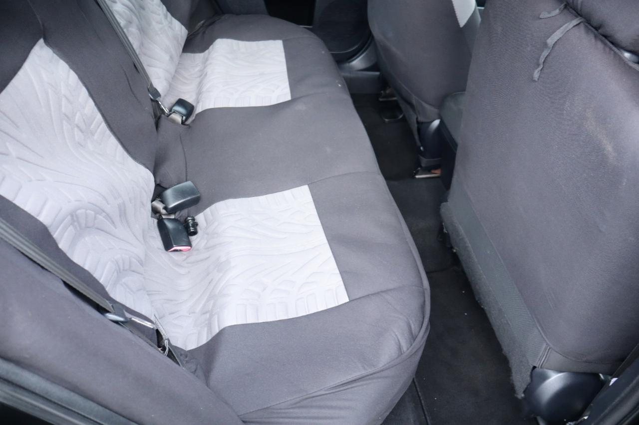 Mitsubishi Lancer 4dr Sdn Man ES FWD 2011
