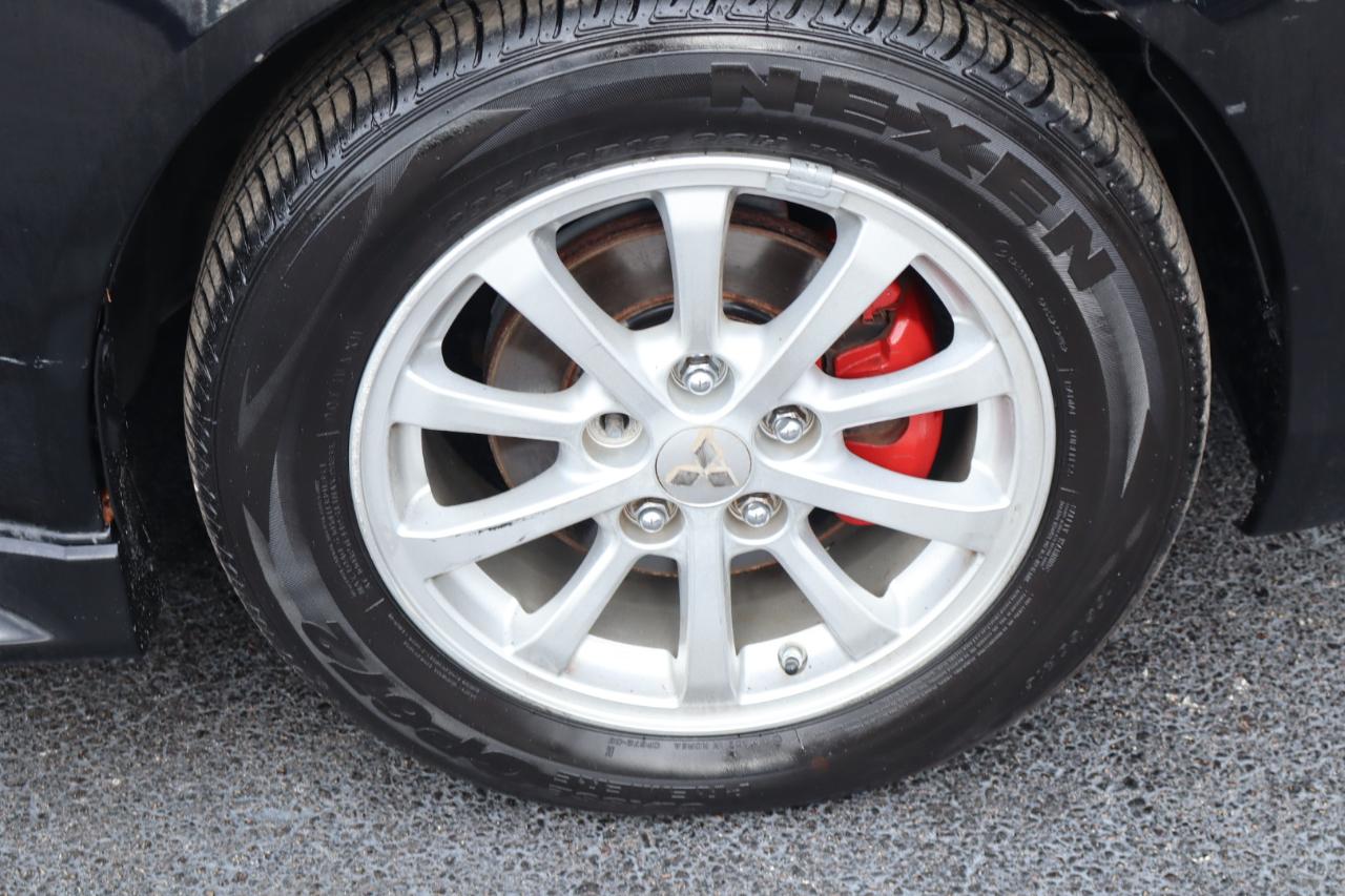 Mitsubishi Lancer 4dr Sdn Man ES FWD 2011