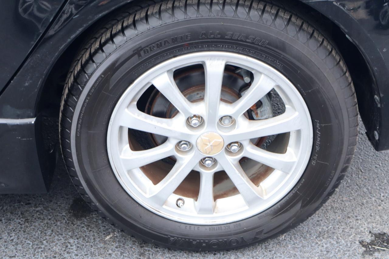 Mitsubishi Lancer 4dr Sdn Man ES FWD 2011