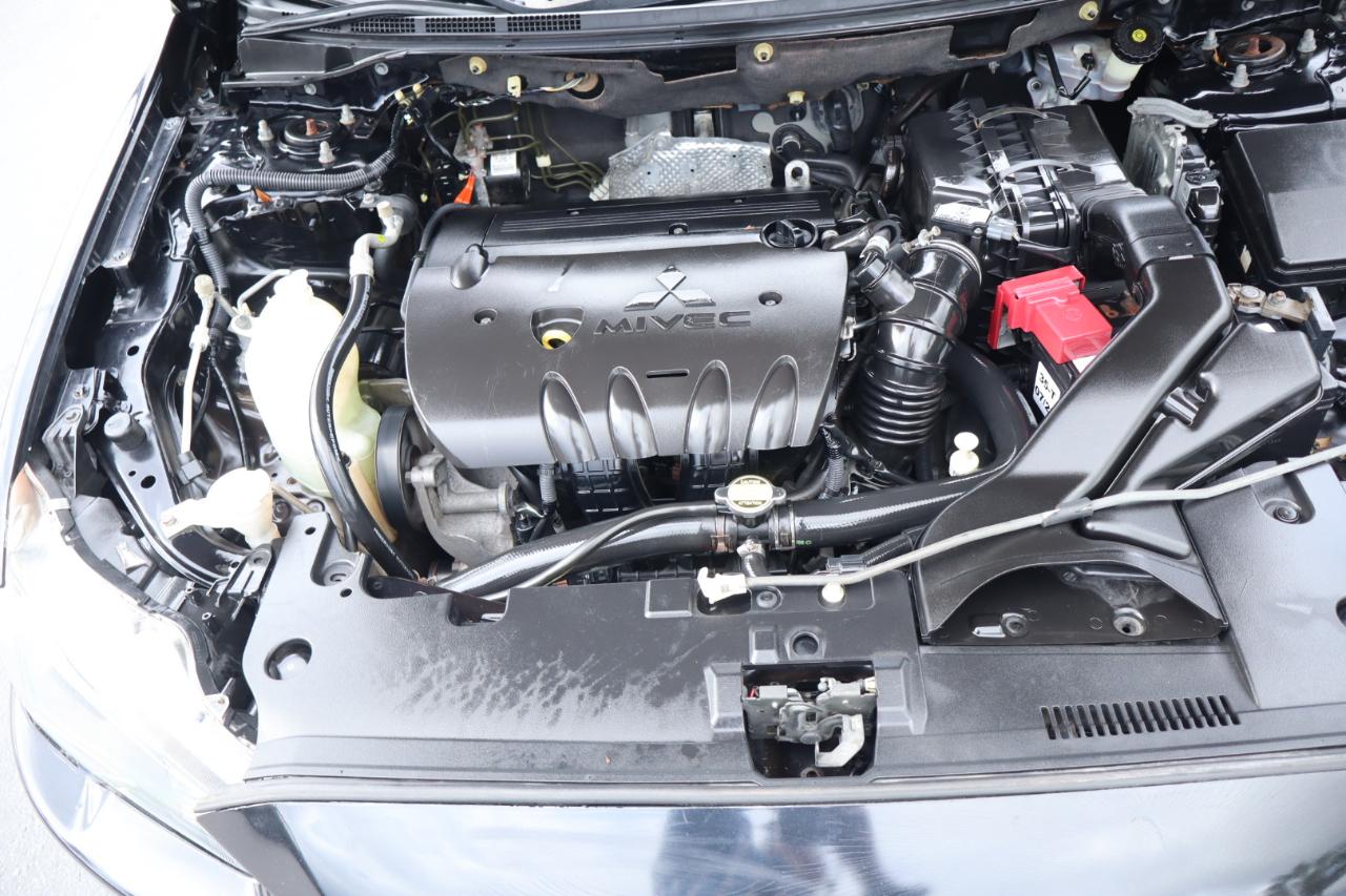 Mitsubishi Lancer 4dr Sdn Man ES FWD 2011