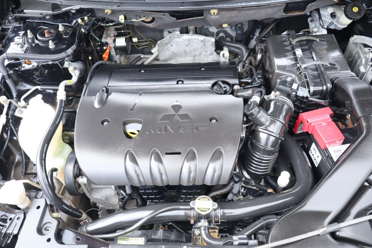 Mitsubishi Lancer 4dr Sdn Man ES FWD 2011