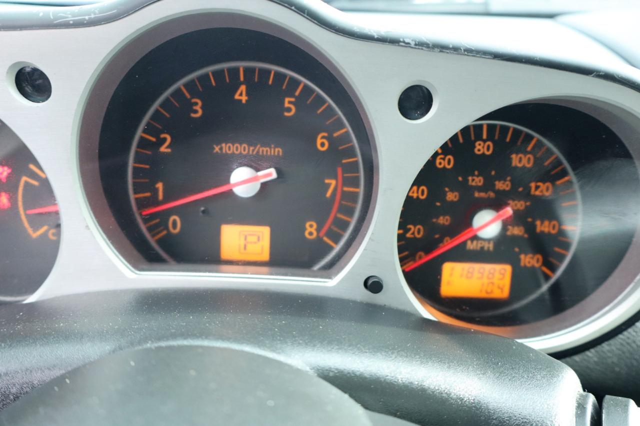 Nissan 350Z 2dr Cpe Touring Auto 2006