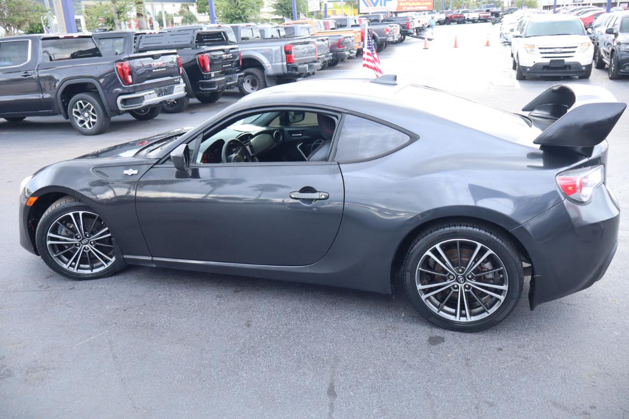 Scion FR-S 2dr Cpe Auto Release Series 2.0 (Natl) 2015