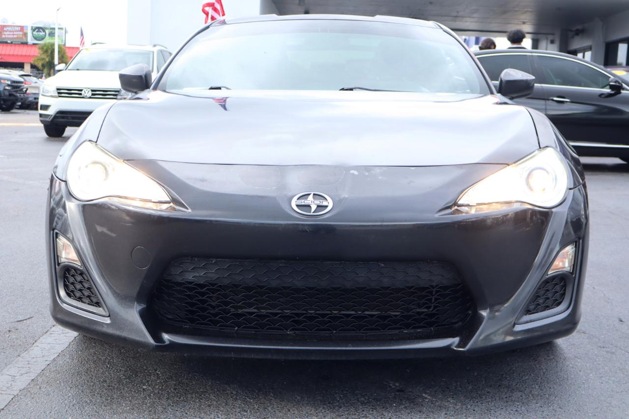 Scion FR-S 2dr Cpe Auto Release Series 2.0 (Natl) 2015