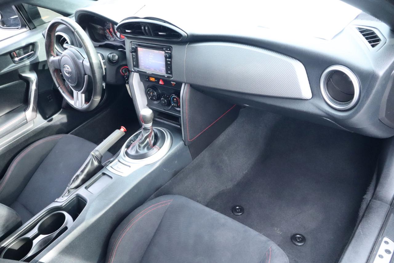 Scion FR-S 2dr Cpe Auto Release Series 2.0 (Natl) 2015