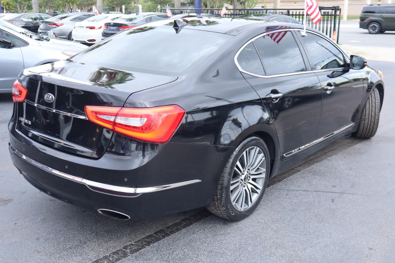 Kia Cadenza 4dr Sdn Premium 2015