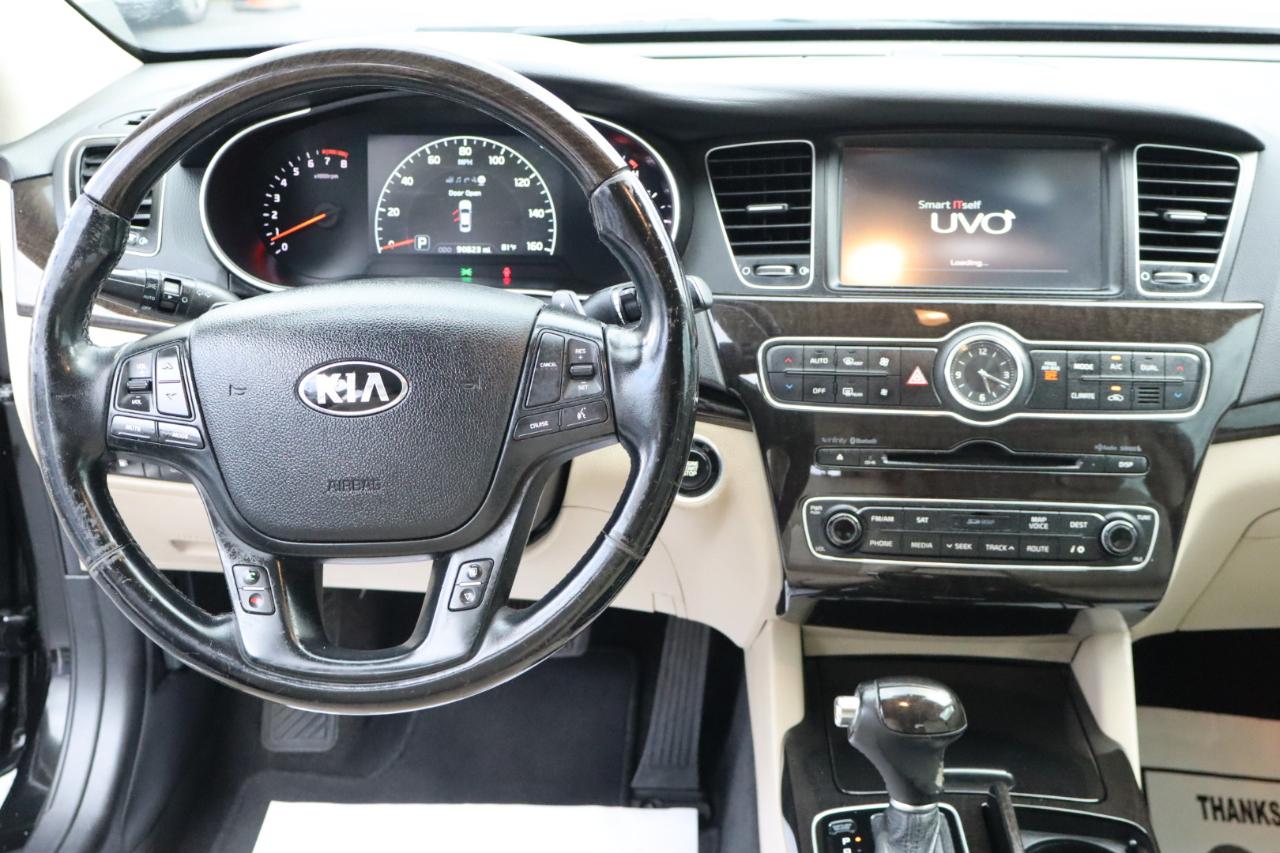 Kia Cadenza 4dr Sdn Premium 2015