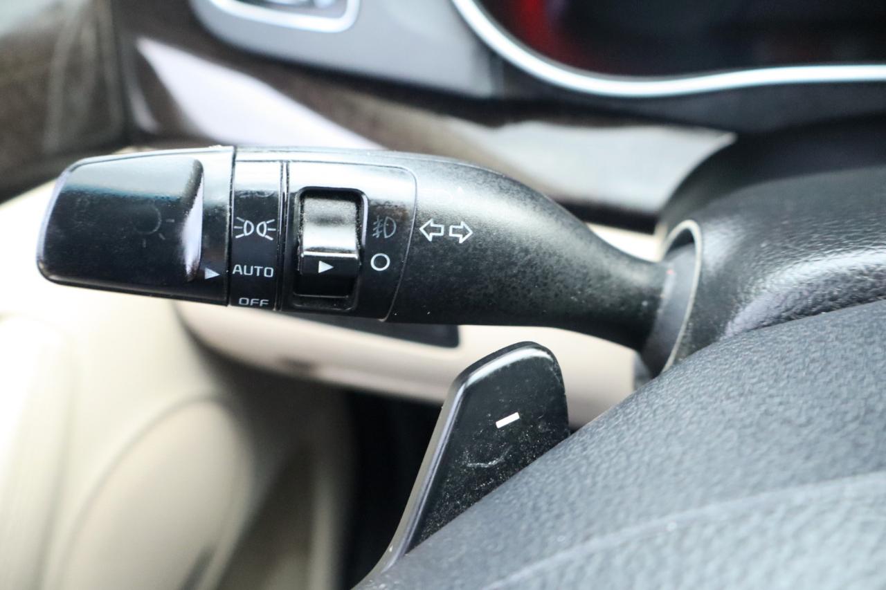 Kia Cadenza 4dr Sdn Premium 2015