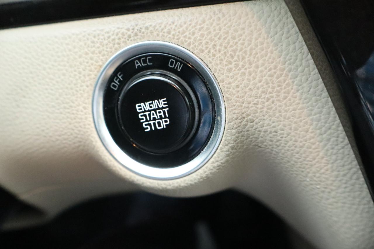 Kia Cadenza 4dr Sdn Premium 2015