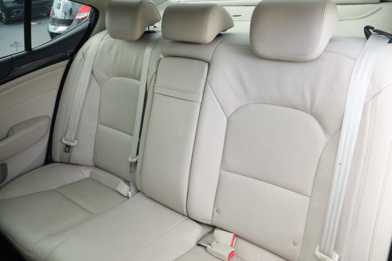 Kia Cadenza 4dr Sdn Premium 2015