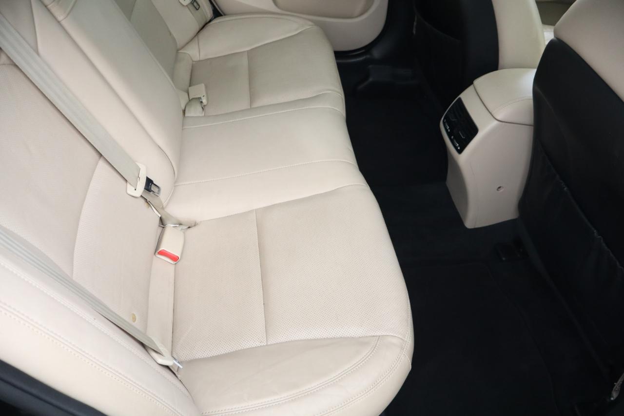 Kia Cadenza 4dr Sdn Premium 2015
