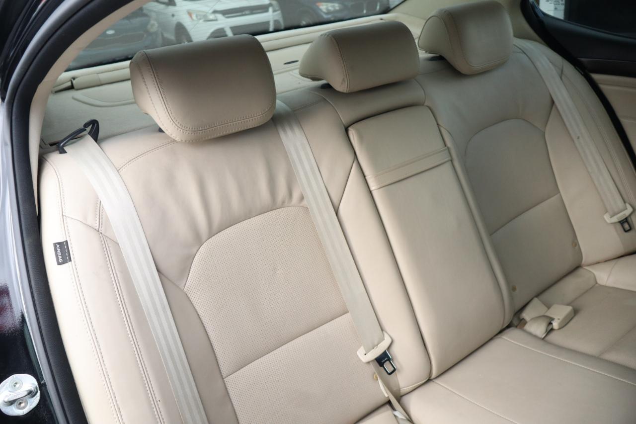Kia Cadenza 4dr Sdn Premium 2015