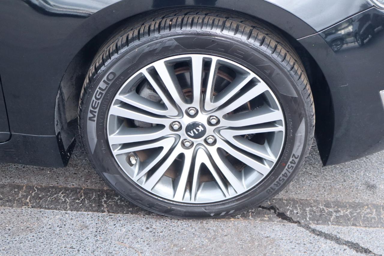 Kia Cadenza 4dr Sdn Premium 2015