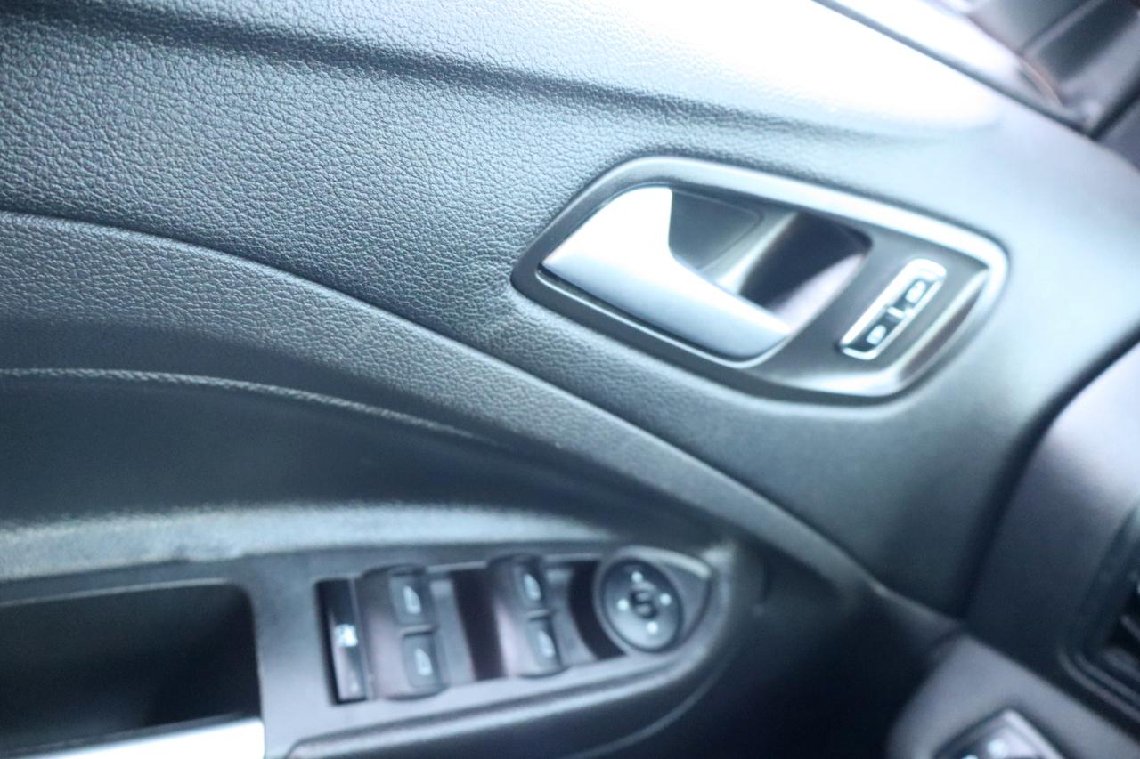 Ford Escape 4WD 4dr SE 2016