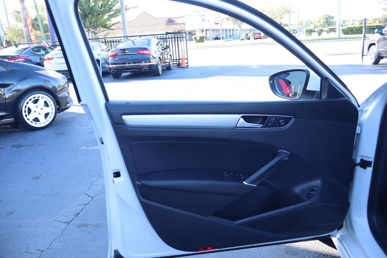Volkswagen Passat 1.8T S Auto 2017