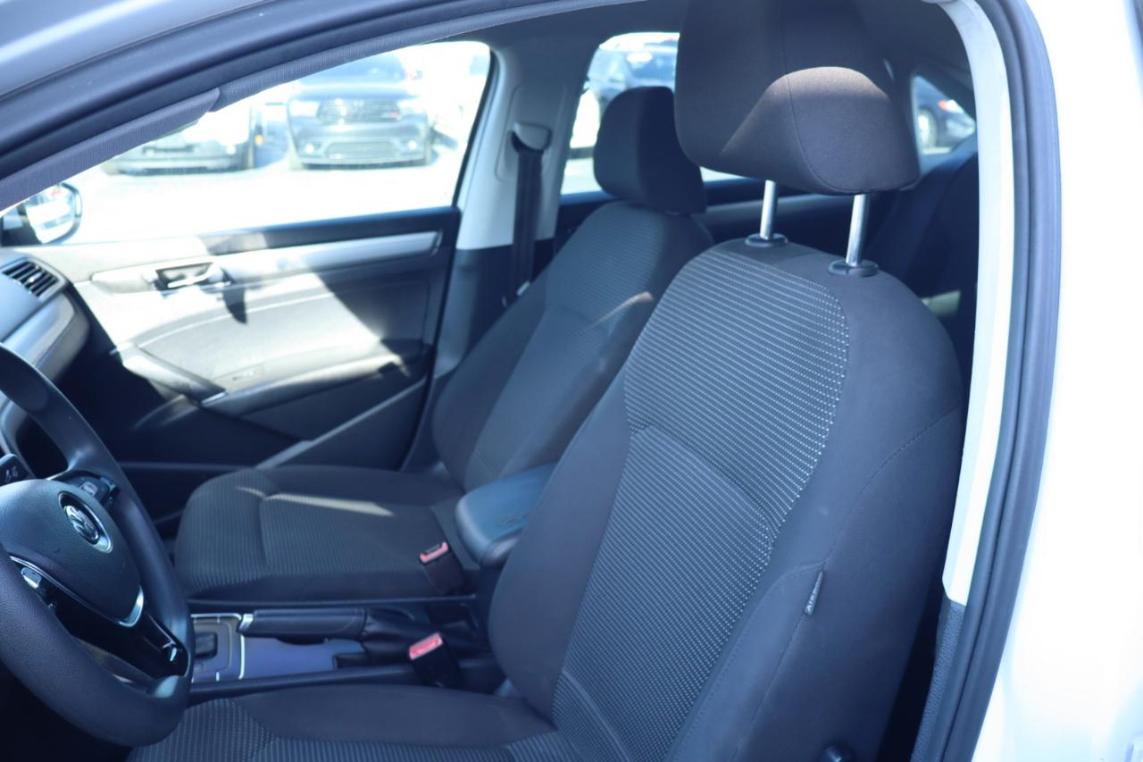 Volkswagen Passat 1.8T S Auto 2017