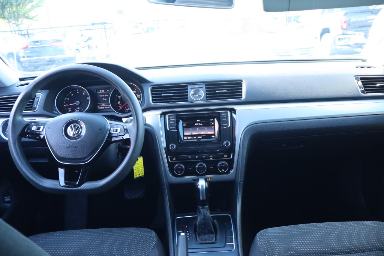 Volkswagen Passat 1.8T S Auto 2017