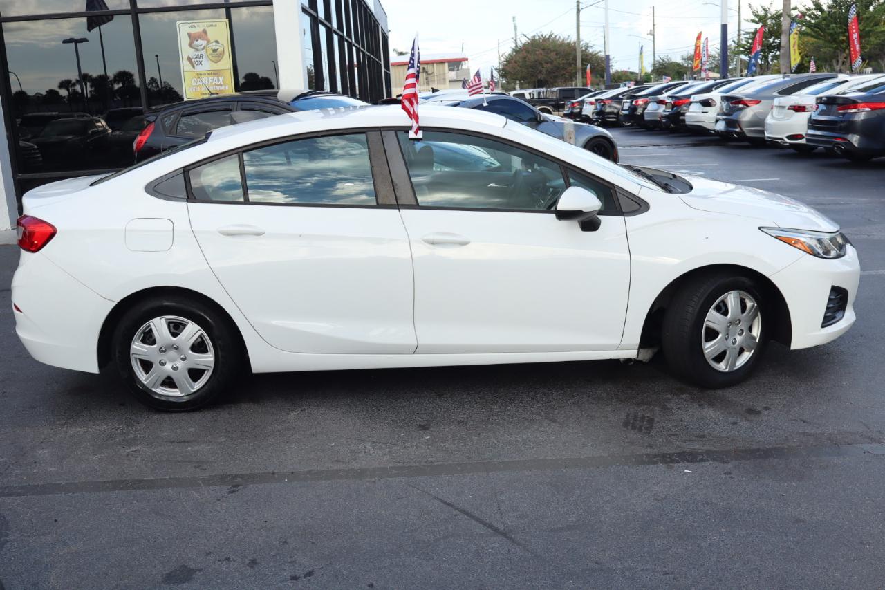 Chevrolet Cruze 4dr Sdn CVT 2019
