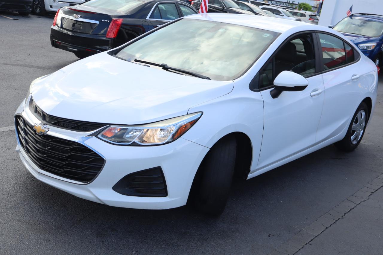 Chevrolet Cruze 4dr Sdn CVT 2019