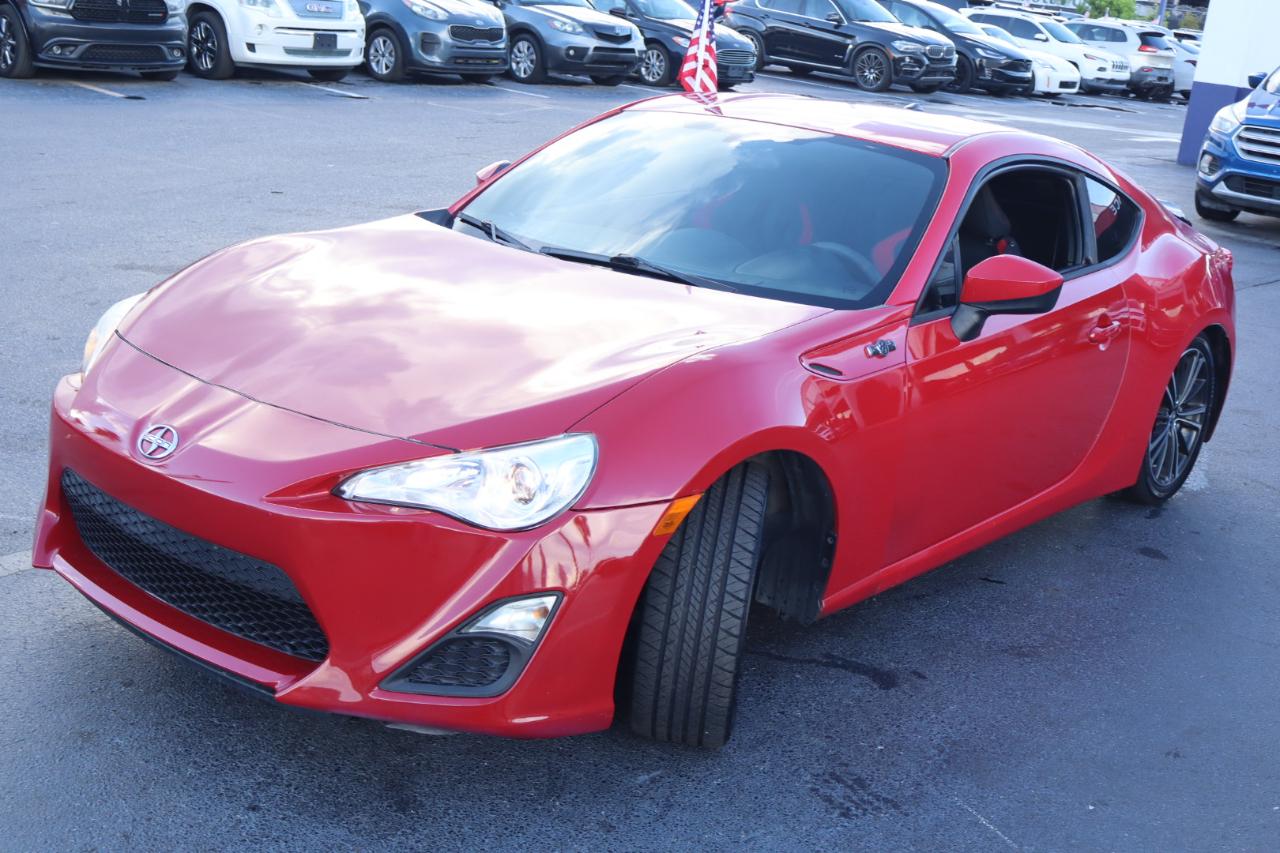 Scion FR-S 2dr Cpe Man (Natl) 2013