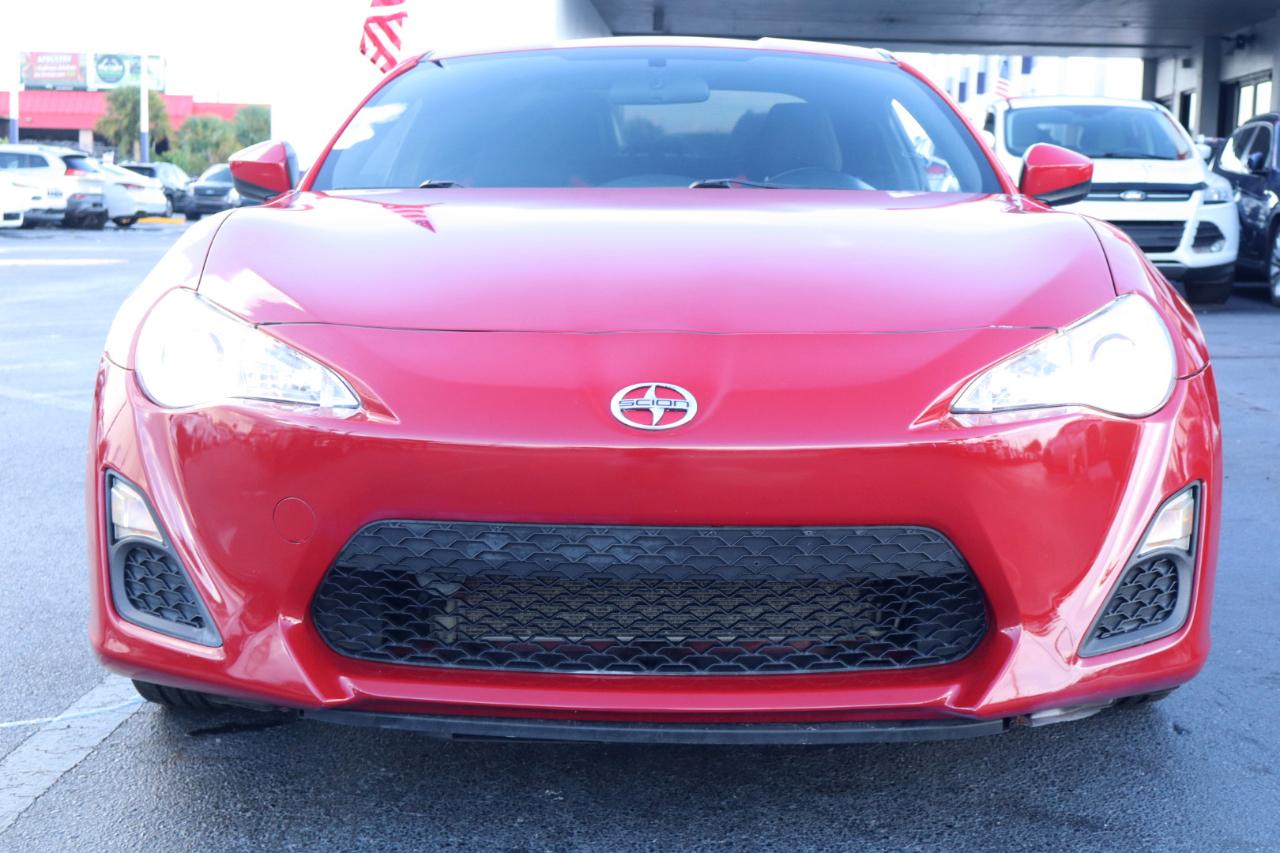 Scion FR-S 2dr Cpe Man (Natl) 2013