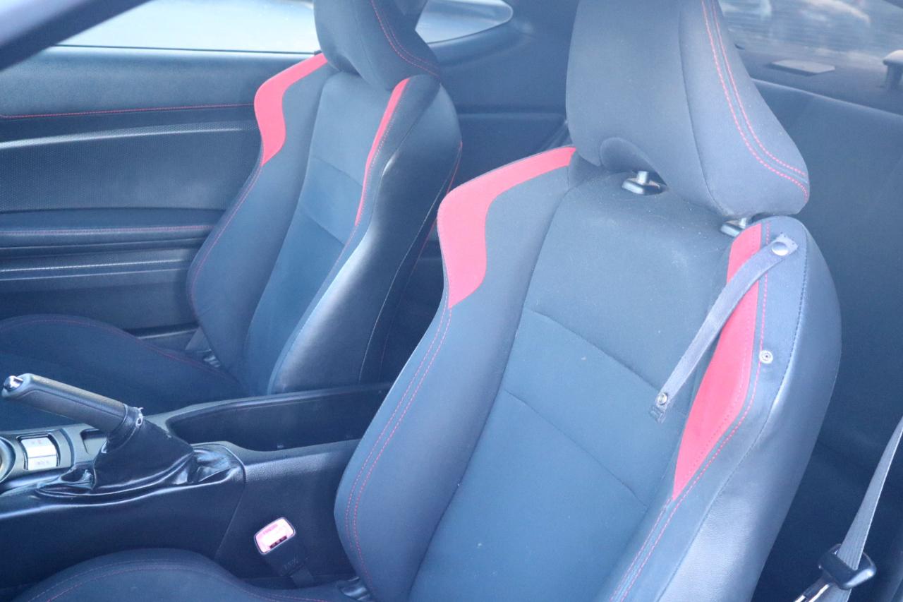 Scion FR-S 2dr Cpe Man (Natl) 2013