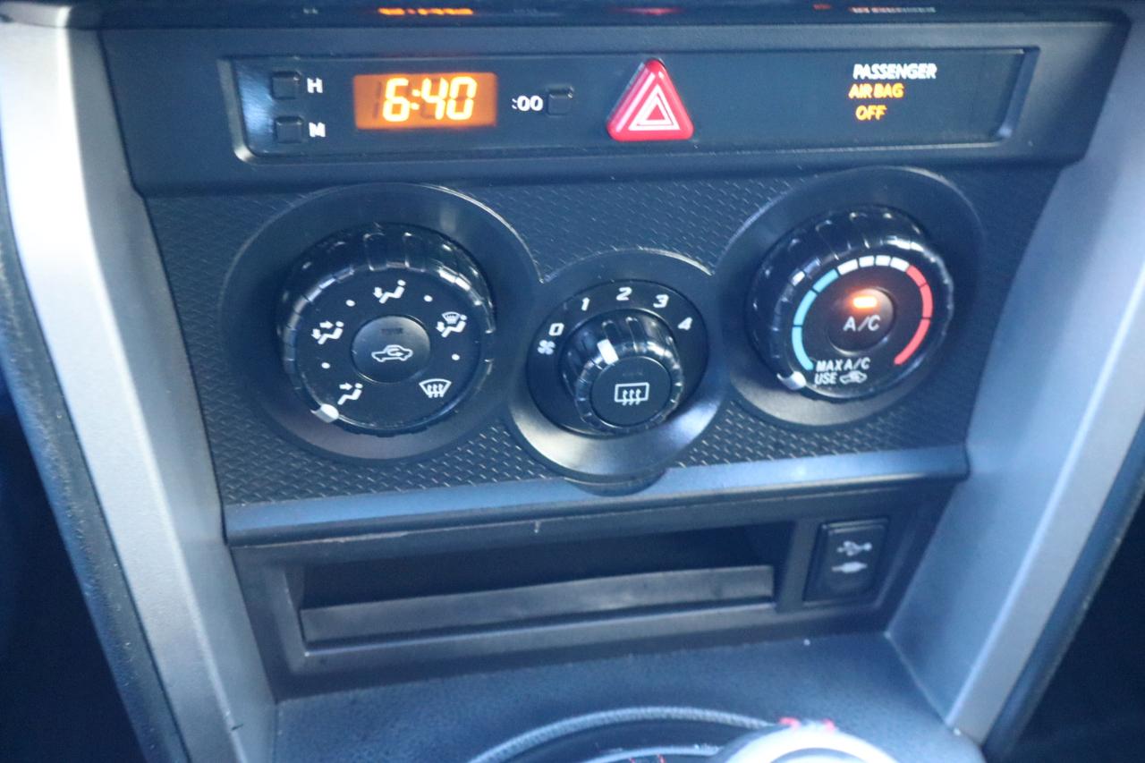 Scion FR-S 2dr Cpe Man (Natl) 2013
