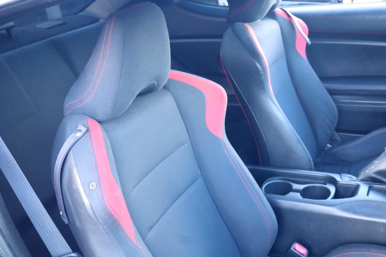Scion FR-S 2dr Cpe Man (Natl) 2013