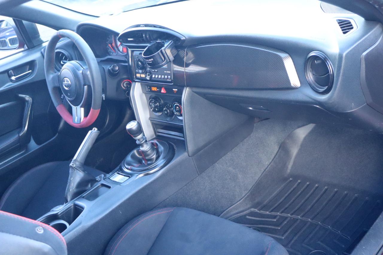 Scion FR-S 2dr Cpe Man (Natl) 2013