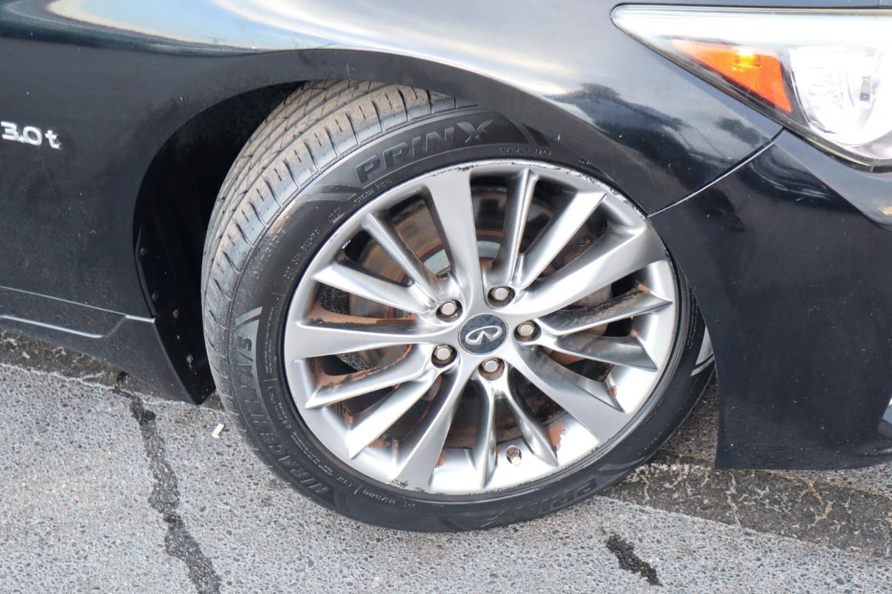 Infiniti Q50 3.0t LUXE RWD 2018