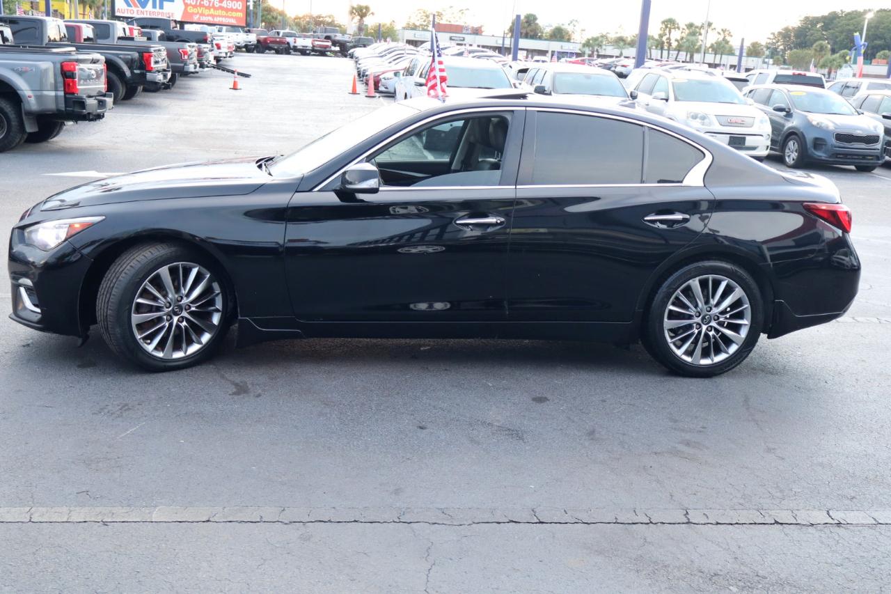 Infiniti Q50 3.0t LUXE RWD 2018