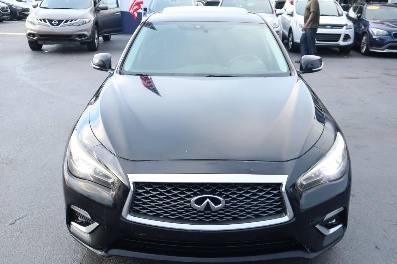 Infiniti Q50 3.0t LUXE RWD 2018