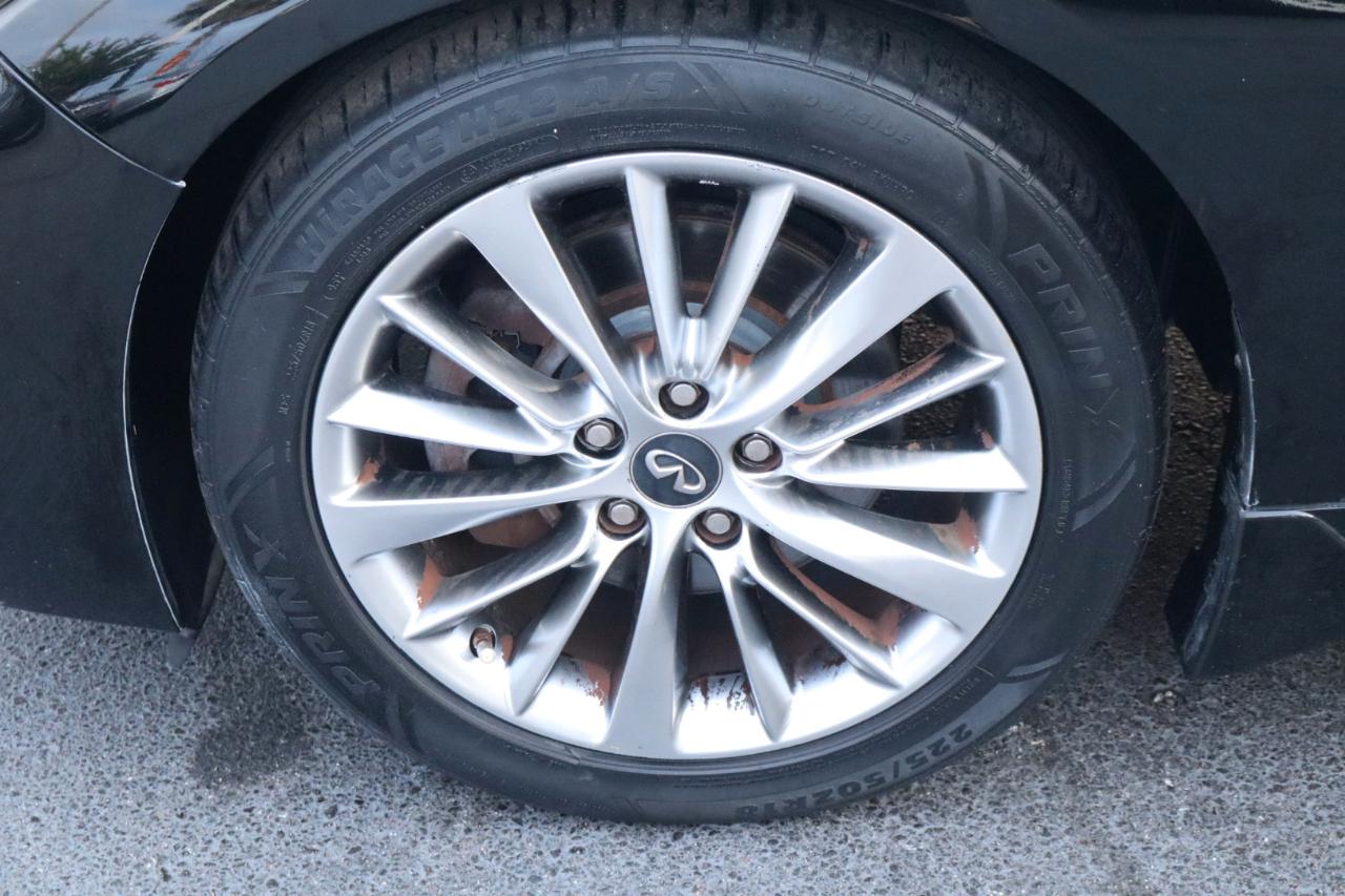 Infiniti Q50 3.0t LUXE RWD 2018