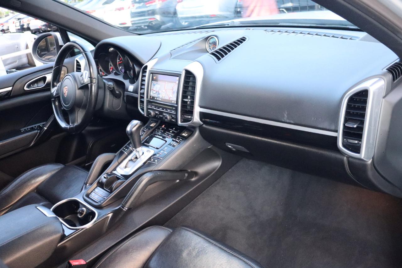 Porsche Cayenne AWD 4dr Diesel 2013