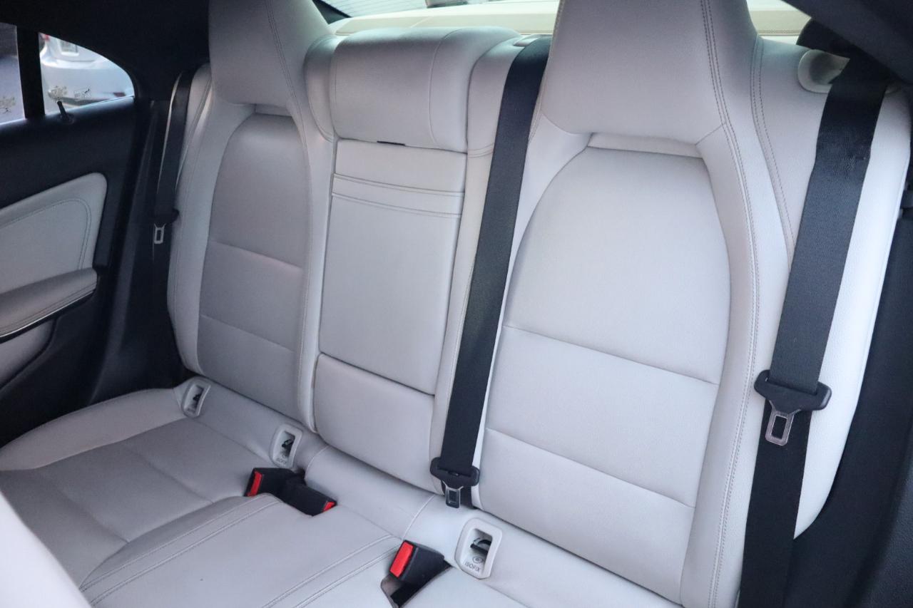Mercedes-Benz CLA-Class 4dr Sdn CLA 250 4MATIC 2015