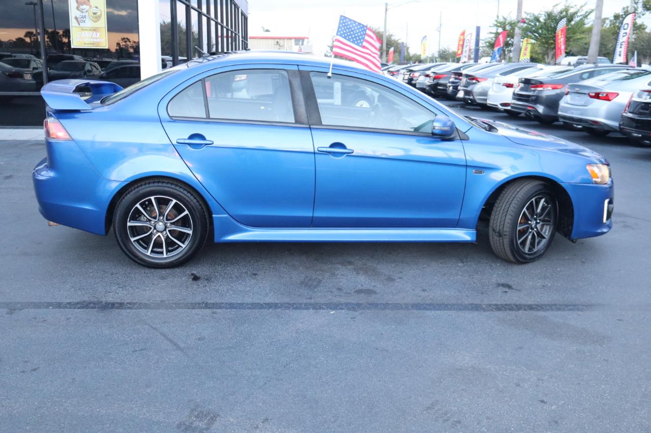 Mitsubishi Lancer ES 2.0 FWD CVT 2017
