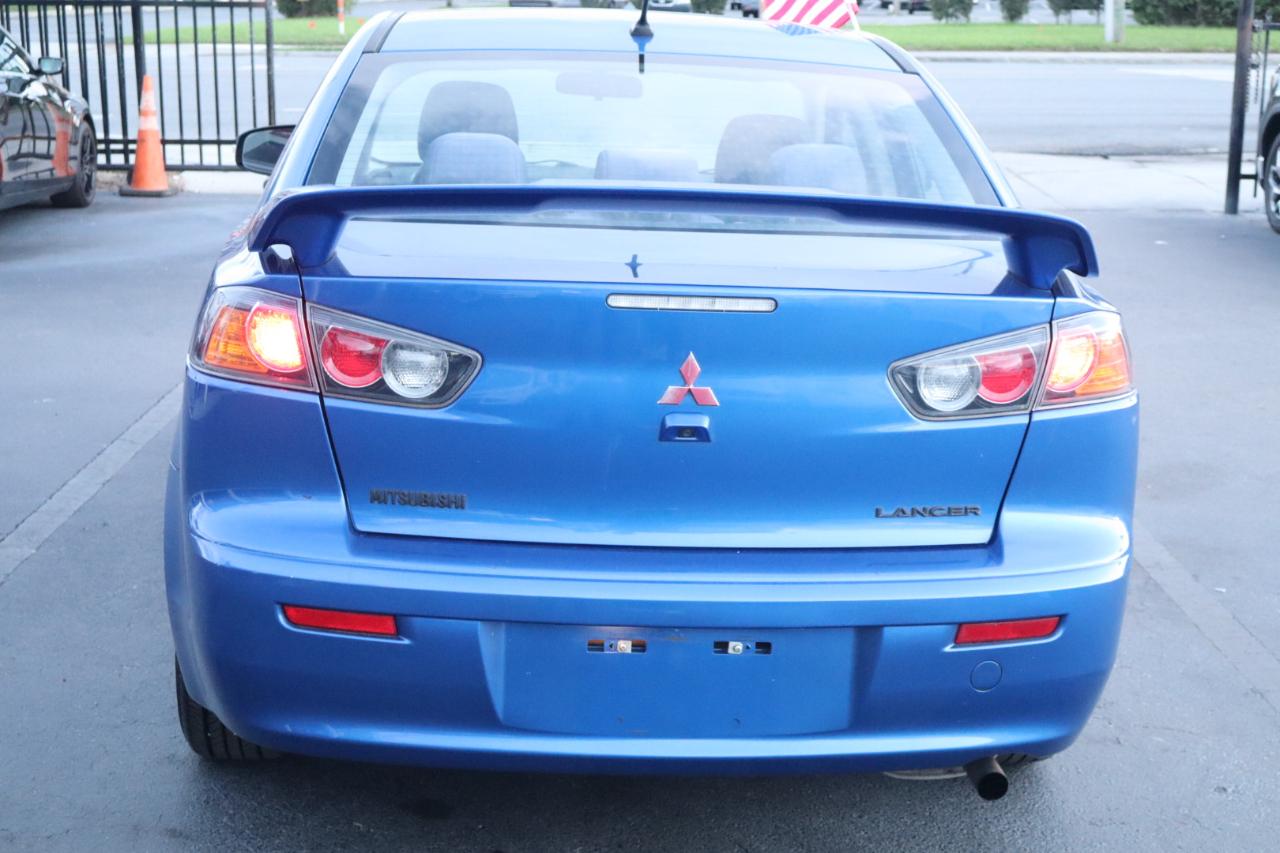 Mitsubishi Lancer ES 2.0 FWD CVT 2017
