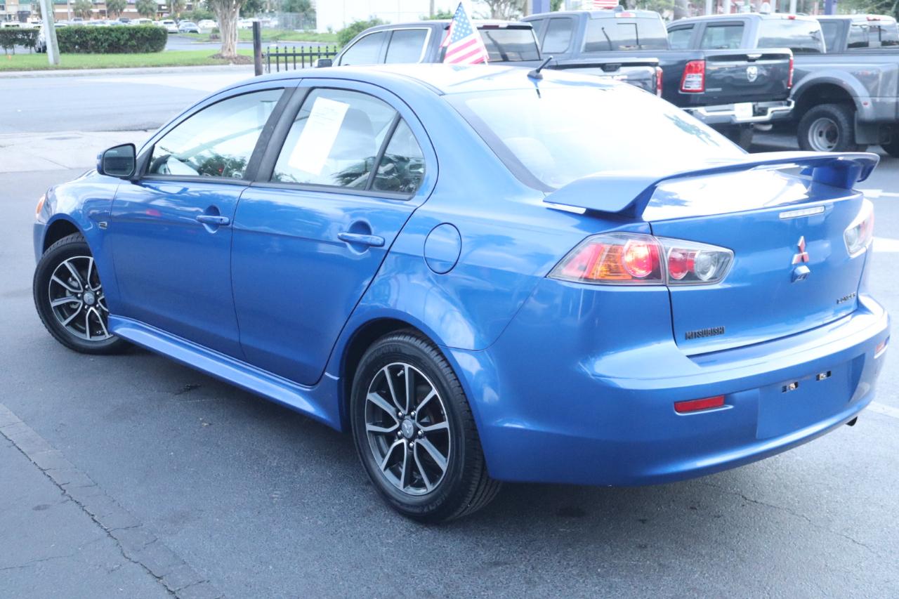 Mitsubishi Lancer ES 2.0 FWD CVT 2017