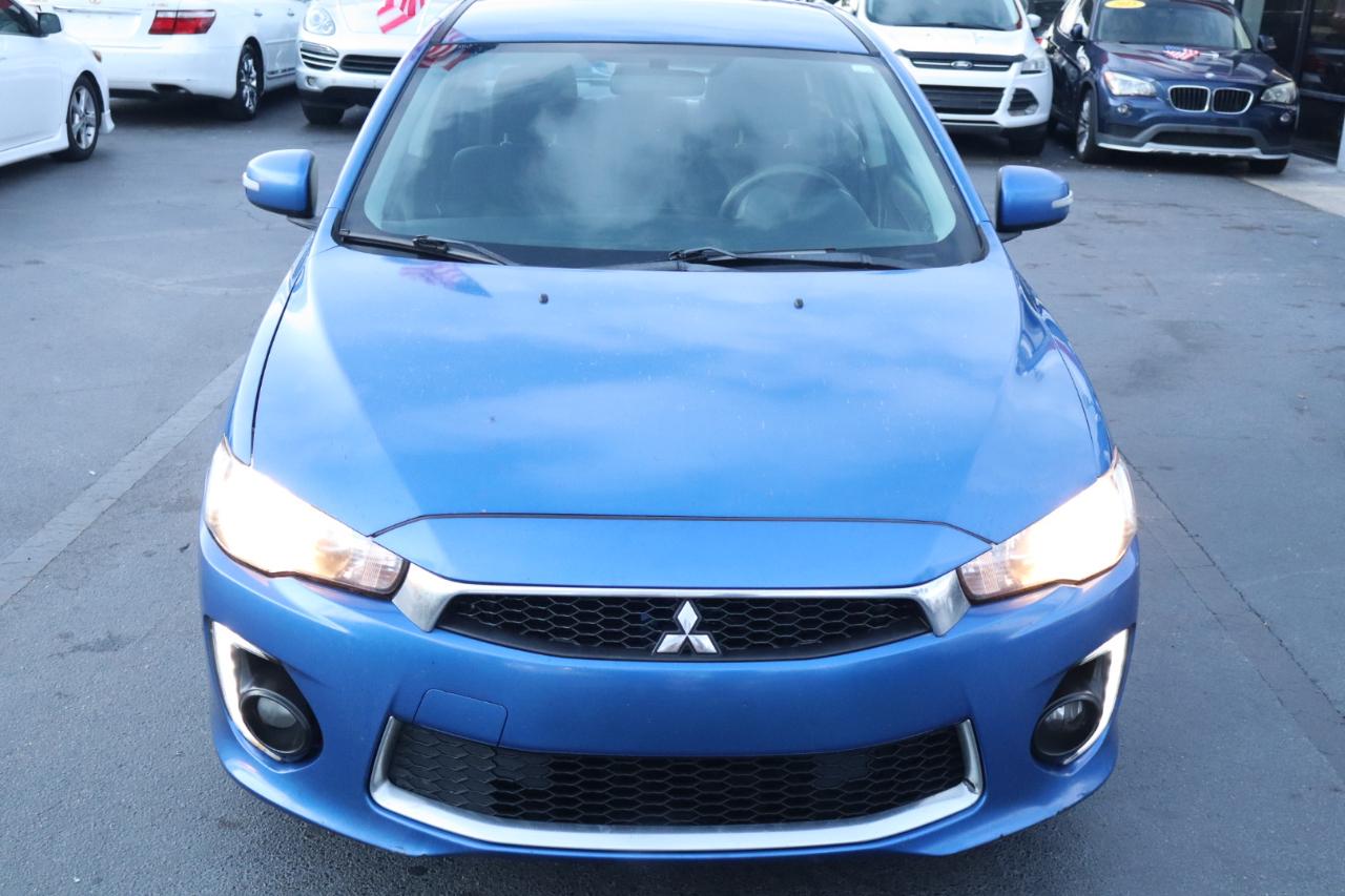 Mitsubishi Lancer ES 2.0 FWD CVT 2017