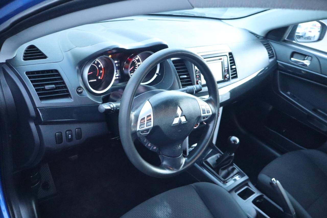 Mitsubishi Lancer ES 2.0 FWD CVT 2017