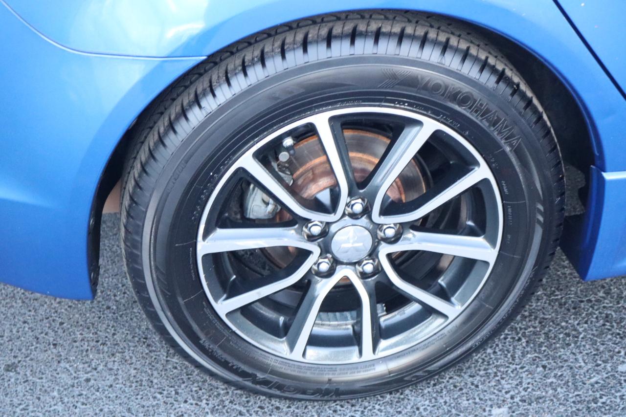 Mitsubishi Lancer ES 2.0 FWD CVT 2017