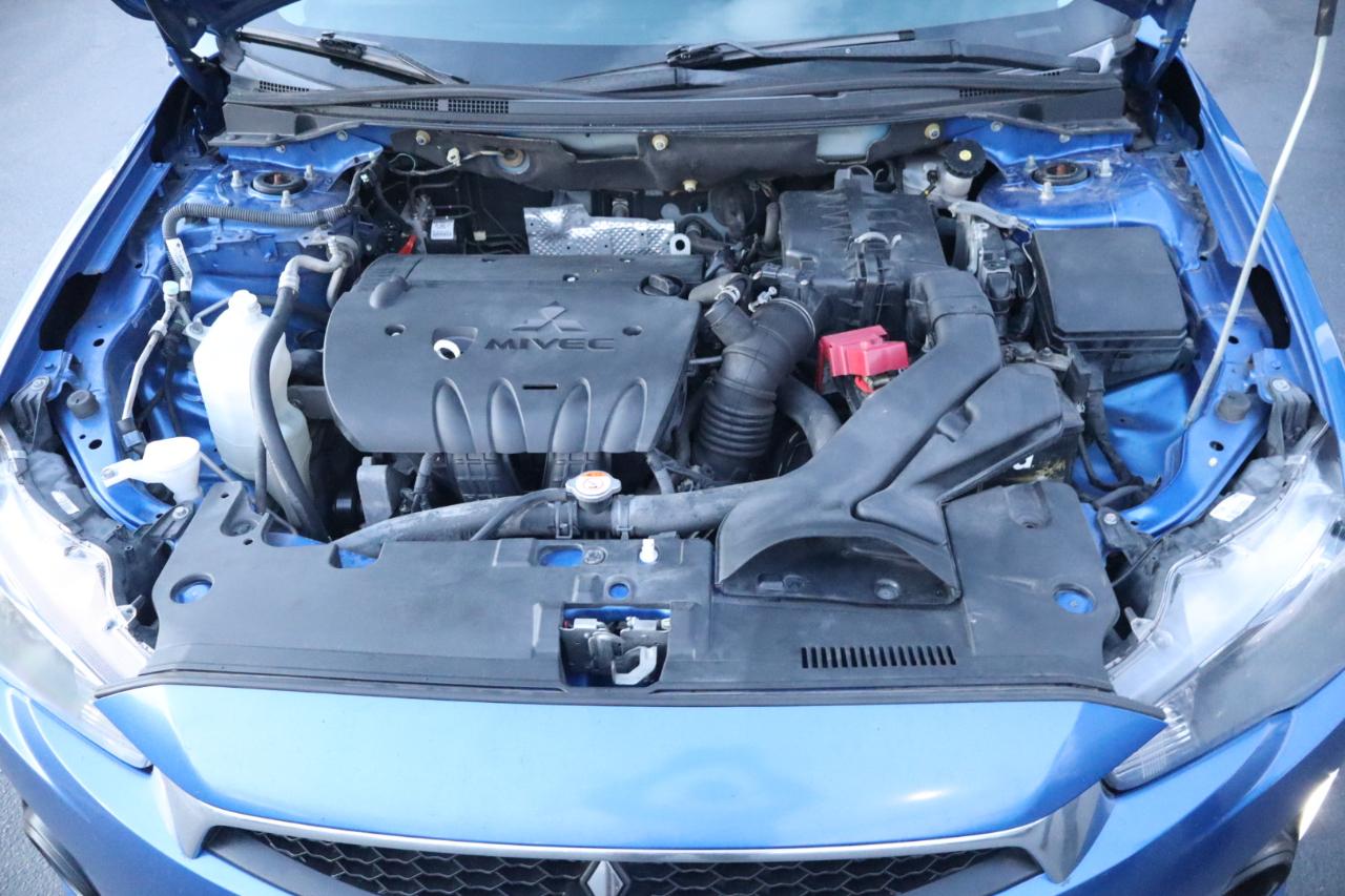 Mitsubishi Lancer ES 2.0 FWD CVT 2017