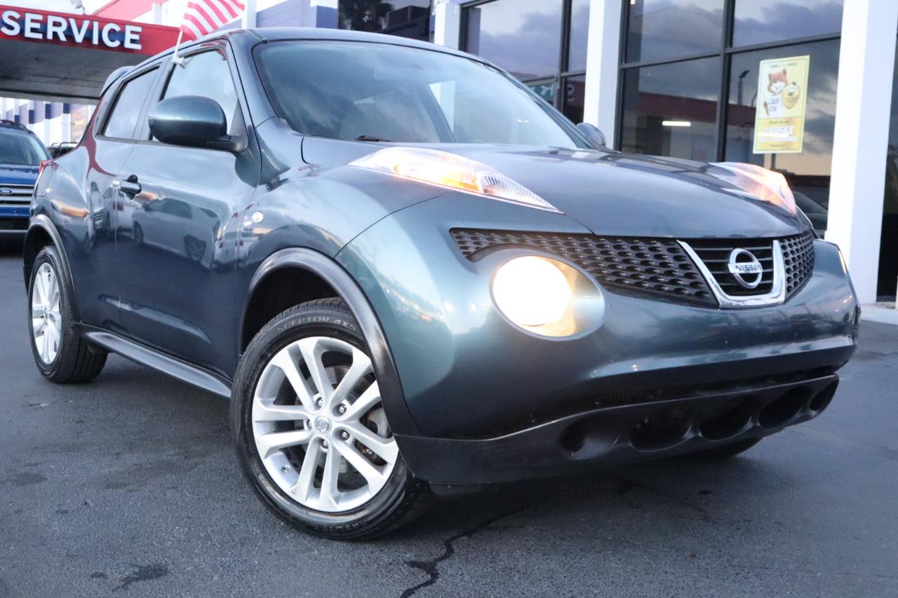 Nissan Juke 5dr Wgn CVT SV AWD 2014