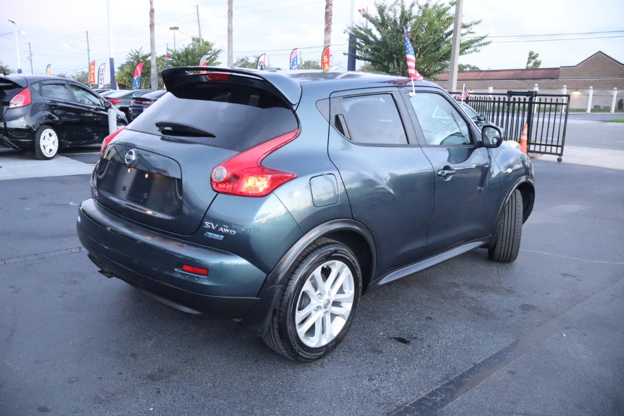 Nissan Juke 5dr Wgn CVT SV AWD 2014