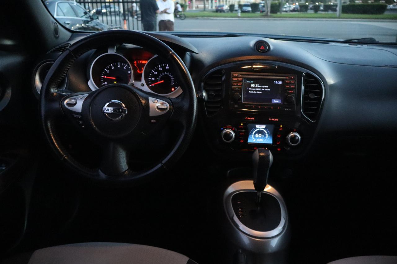 Nissan Juke 5dr Wgn CVT SV AWD 2014