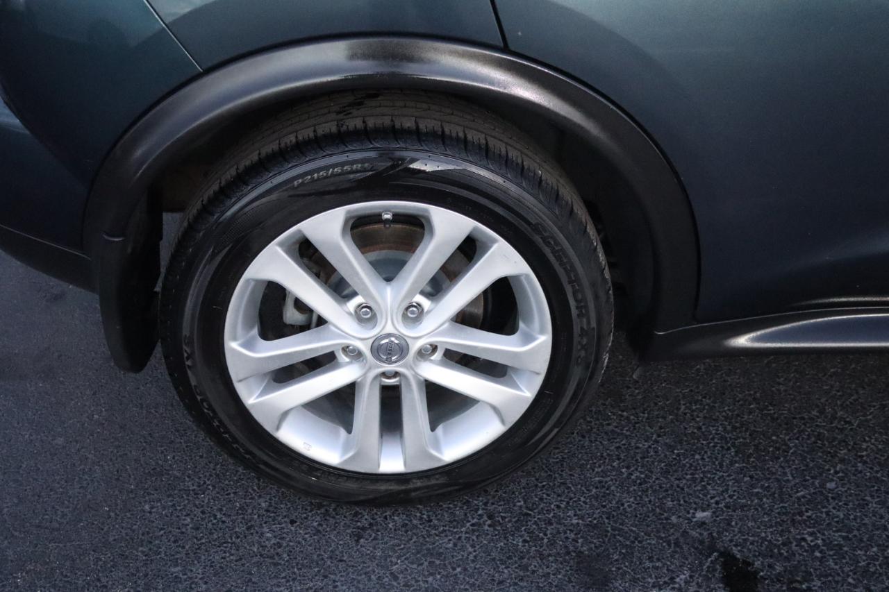 Nissan Juke 5dr Wgn CVT SV AWD 2014